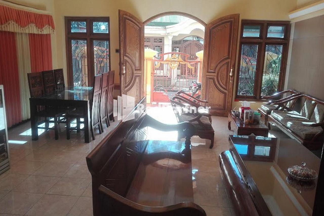 Bromo Indah Lestari Homestay RedPartner Pasuruan Extérieur photo