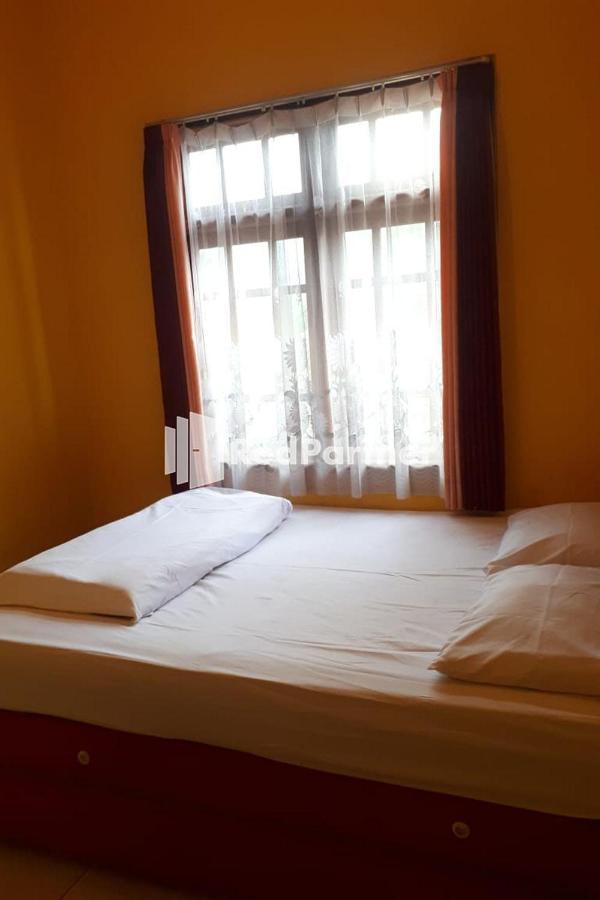 Bromo Indah Lestari Homestay RedPartner Pasuruan Extérieur photo