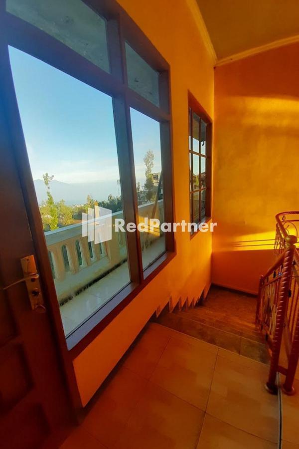 Bromo Indah Lestari Homestay RedPartner Pasuruan Extérieur photo