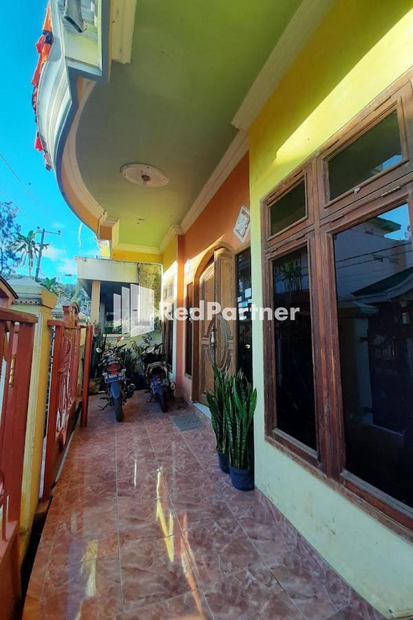 Bromo Indah Lestari Homestay RedPartner Pasuruan Extérieur photo